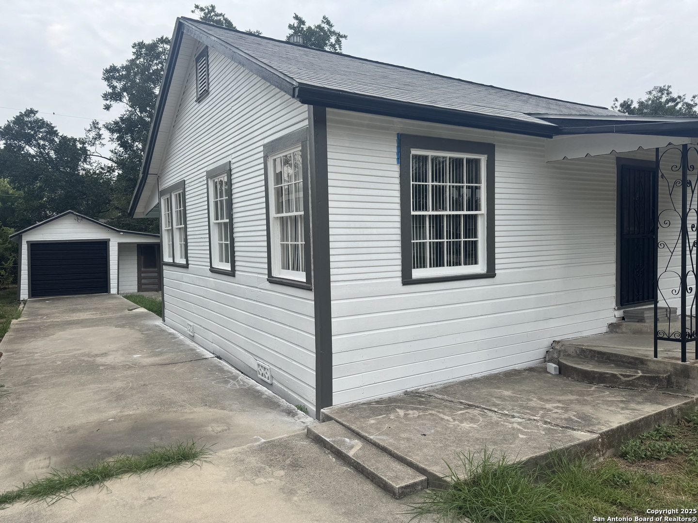1210 Sims San Antonio TX 78213