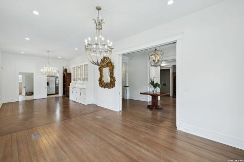 321 E Dewey Place San Antonio TX 78212