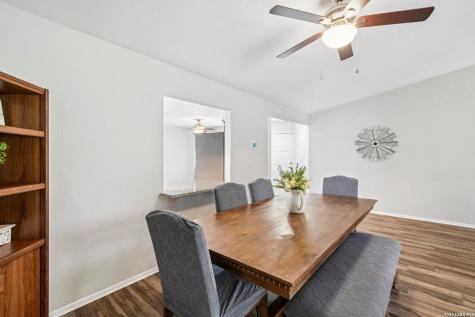 9711 Spruce Ridge Drive Converse TX 78109