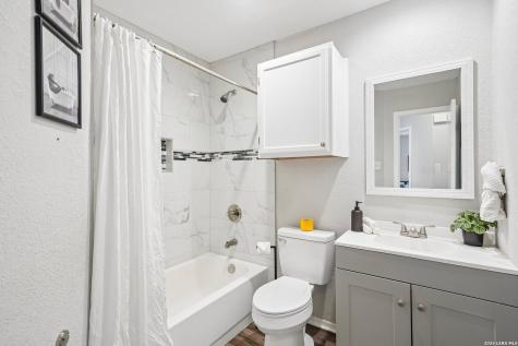 9711 Spruce Ridge Drive Converse TX 78109