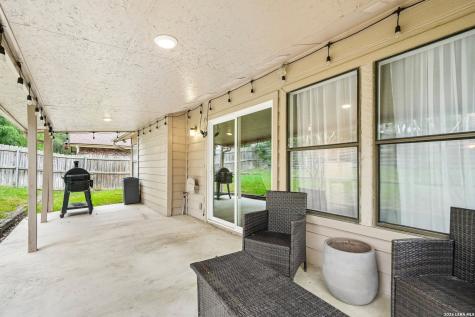 9711 Spruce Ridge Drive Converse TX 78109