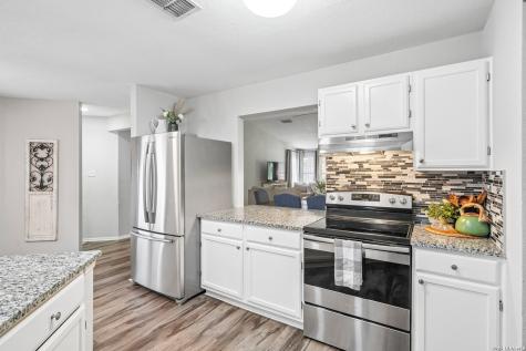 9711 Spruce Ridge Drive Converse TX 78109