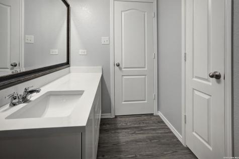 10303 Mission Arc San Antonio TX 78224