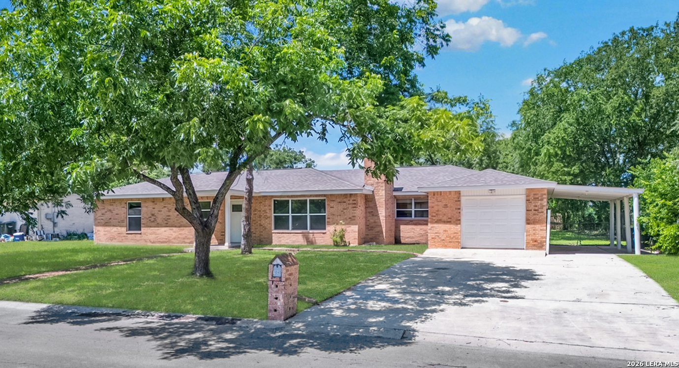 1090 Hollyhock New Braunfels TX 78130