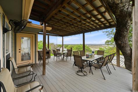 1518 Lakeside Canyon Lake TX 78133