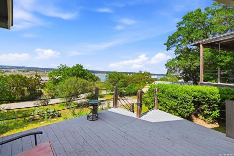1518 Lakeside Canyon Lake TX 78133