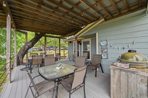 1518 Lakeside Canyon Lake TX 78133