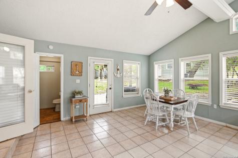 1518 Lakeside Canyon Lake TX 78133
