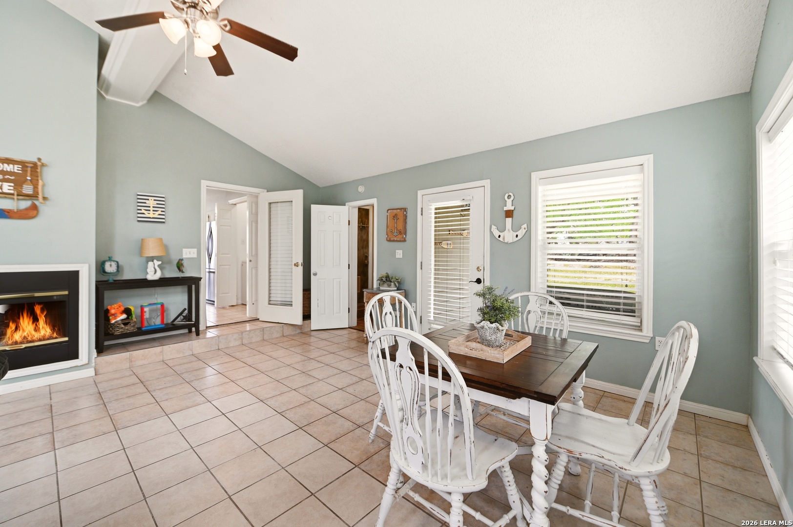 1518 Lakeside Canyon Lake TX 78133