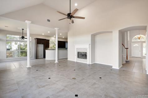 1711 Winding View San Antonio TX 78260