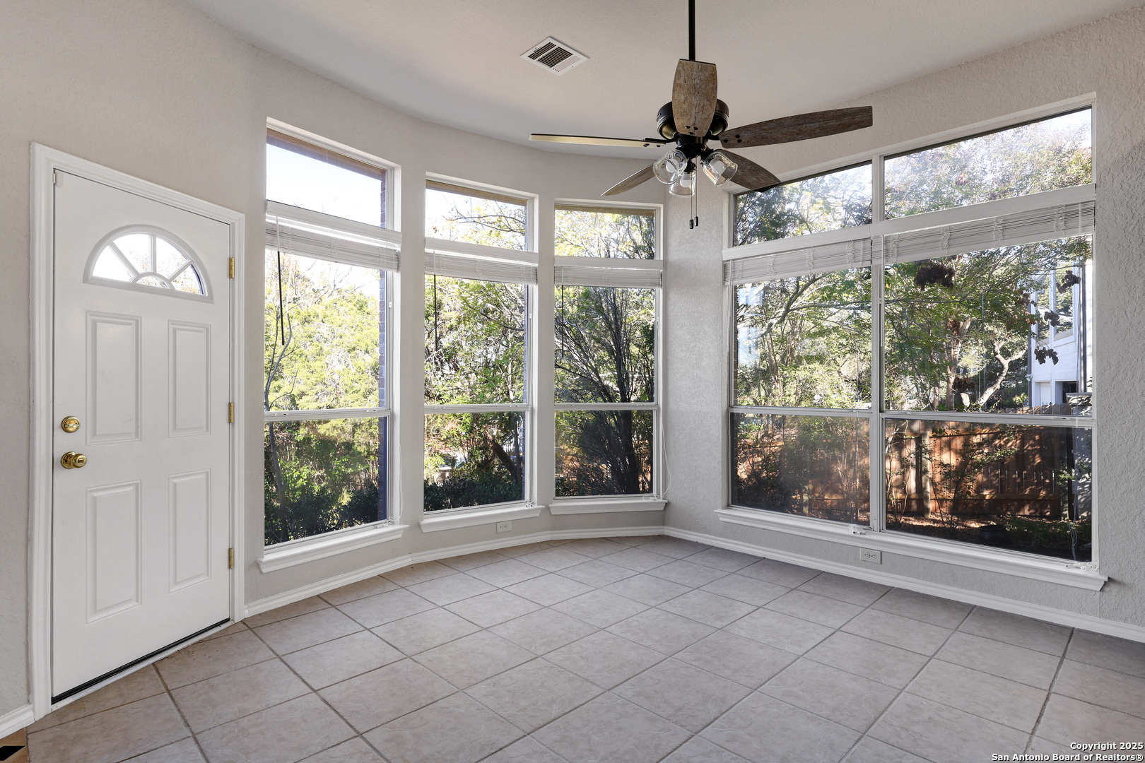 1711 Winding View San Antonio TX 78260