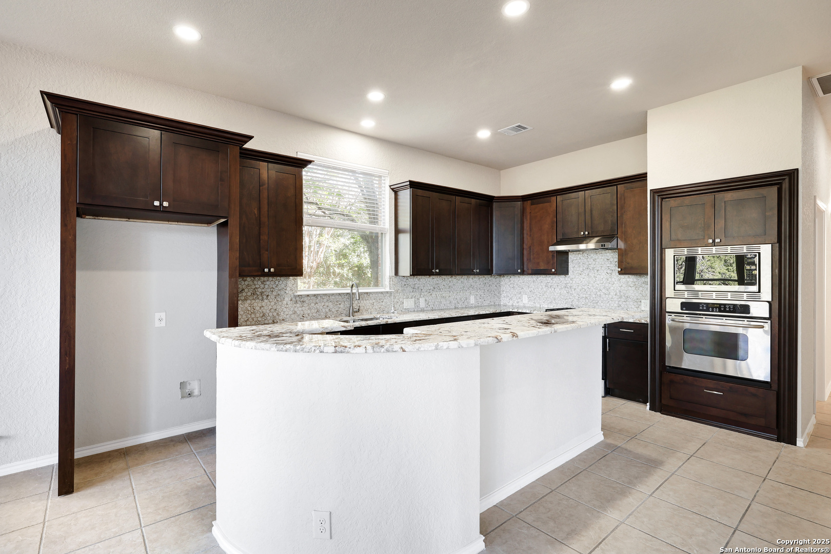 1711 Winding View San Antonio TX 78260