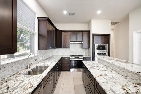 1711 Winding View San Antonio TX 78260