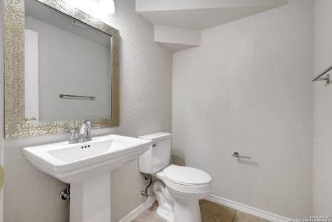 1711 Winding View San Antonio TX 78260