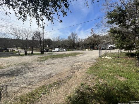 543 King Edward Canyon Lake TX 78133