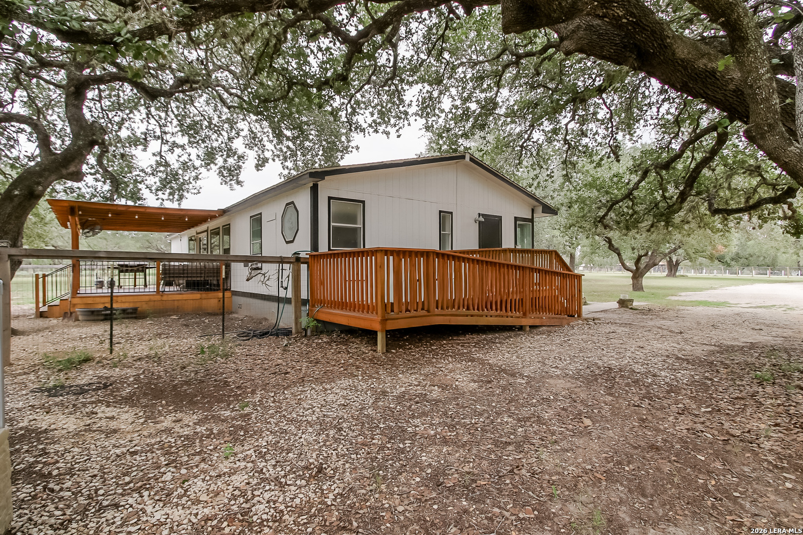 107 Harvest Lane Floresville TX 78114