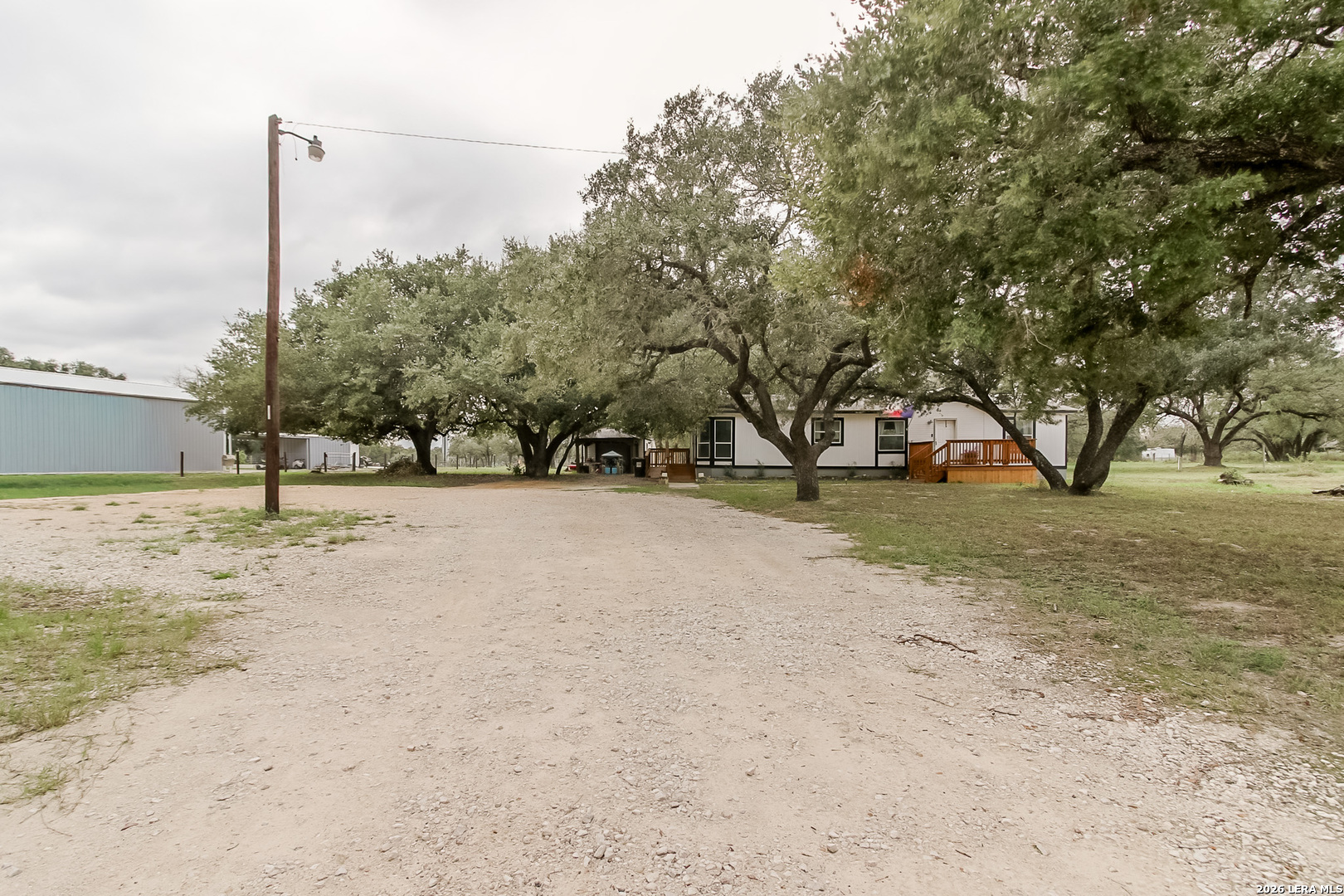 107 Harvest Lane Floresville TX 78114