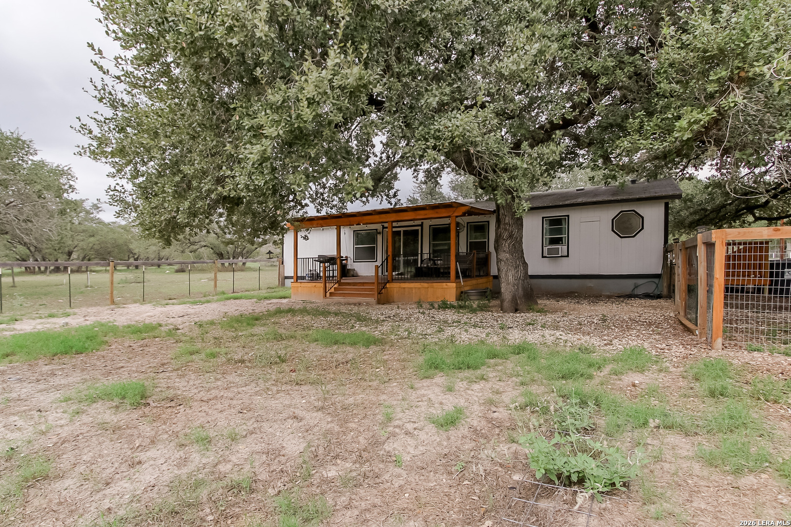 107 Harvest Lane Floresville TX 78114