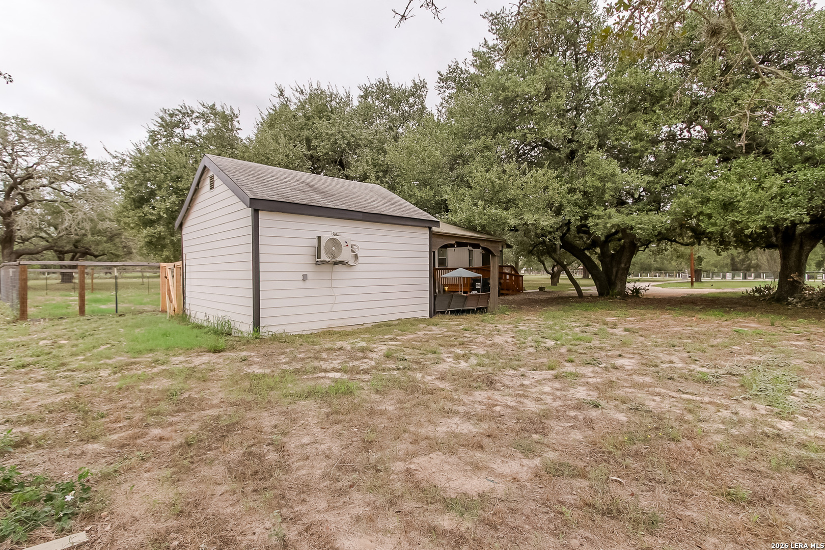 107 Harvest Lane Floresville TX 78114