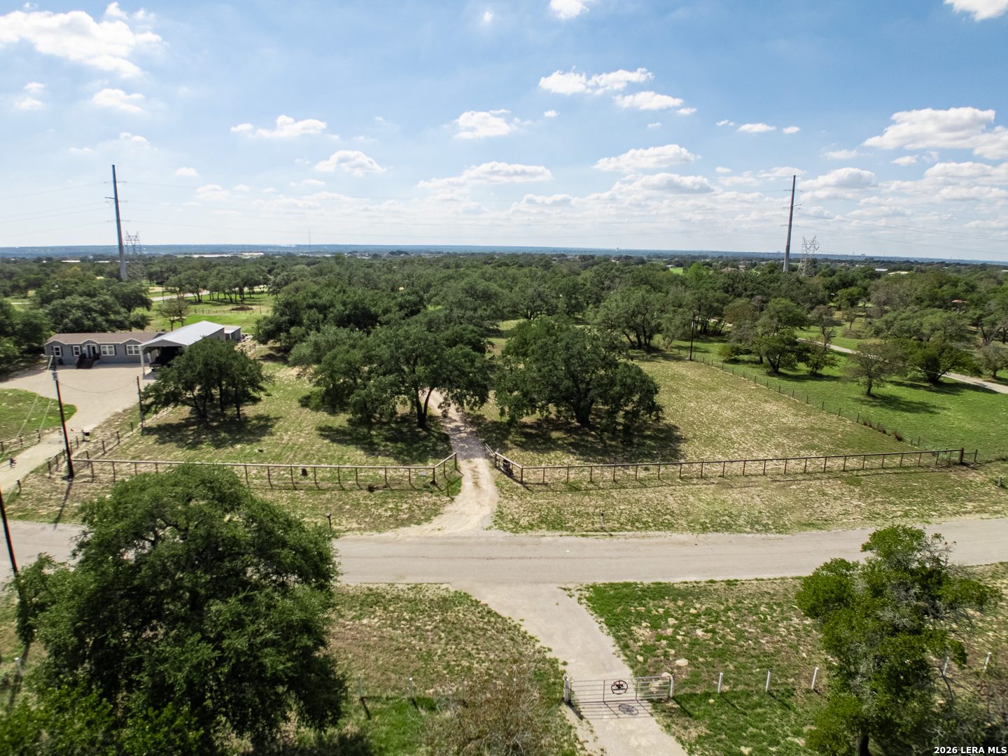 107 Harvest Lane Floresville TX 78114