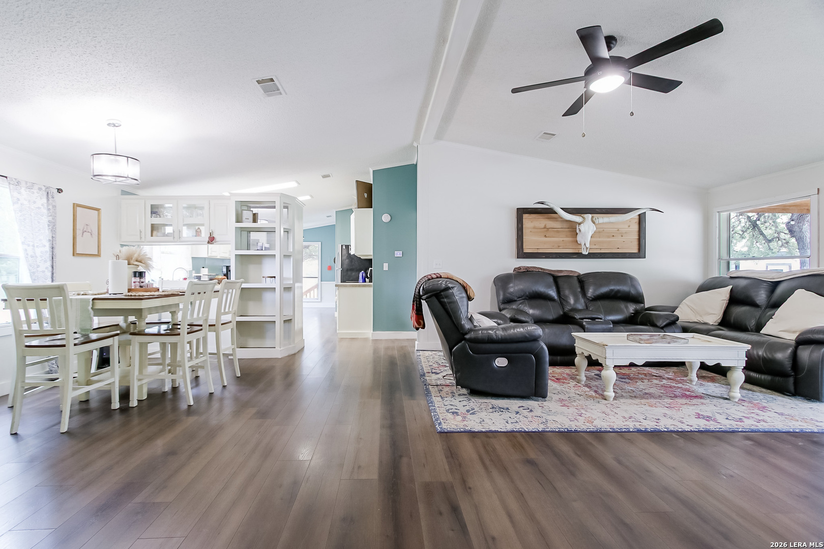 107 Harvest Lane Floresville TX 78114