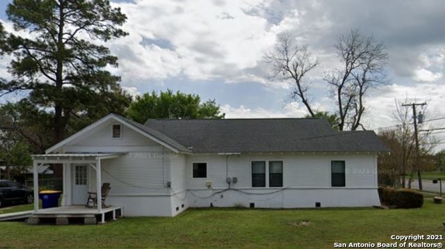 1226 Saint Paul Street Gonzales TX 78629