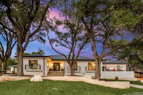 311 E Woodlake Drive San Antonio TX 78229