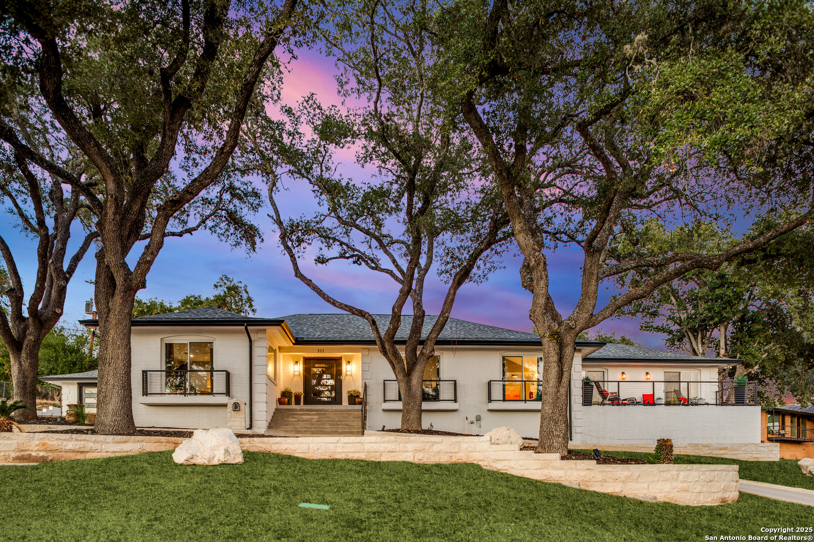 311 E Woodlake Drive San Antonio TX 78229