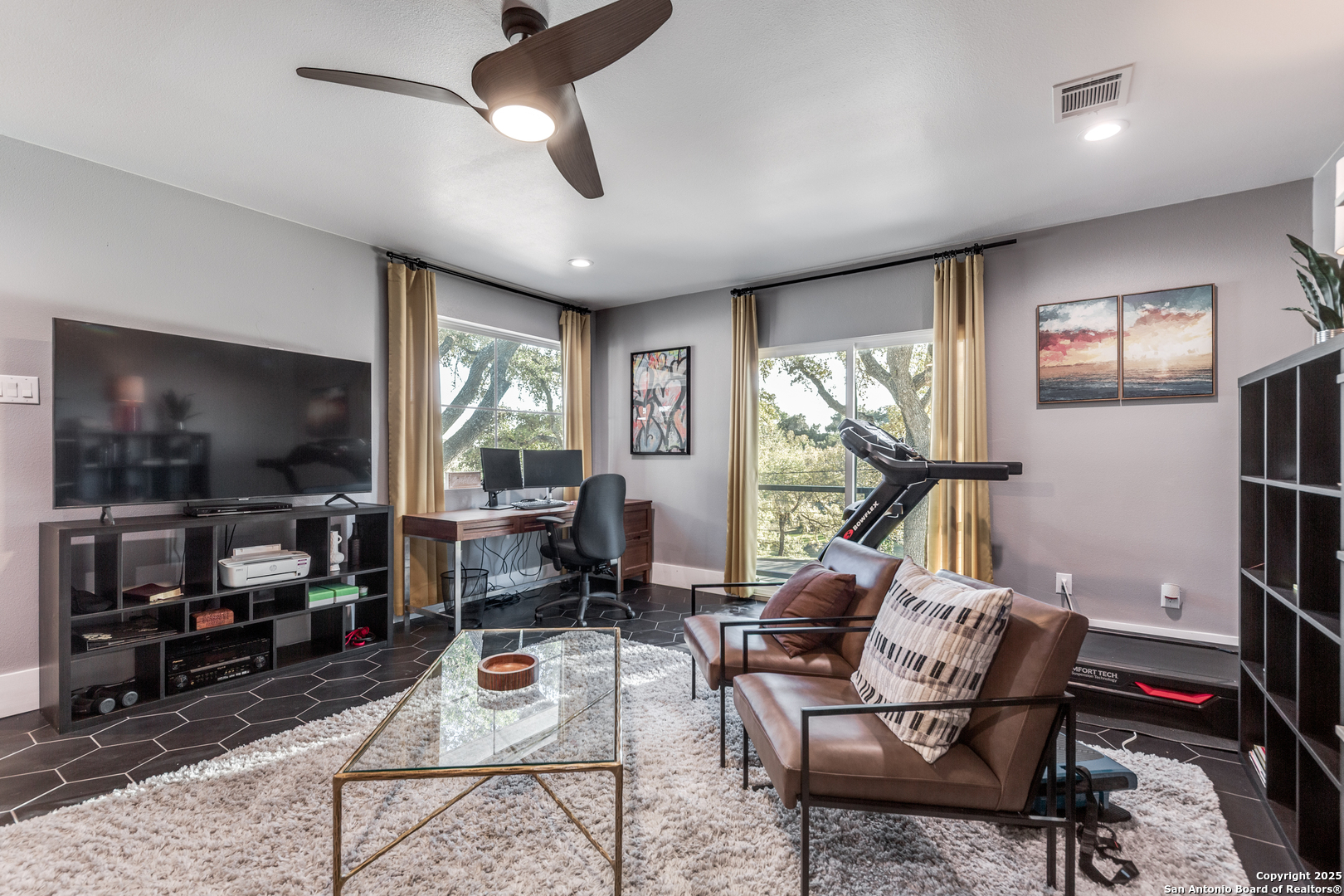 311 E Woodlake Drive San Antonio TX 78229
