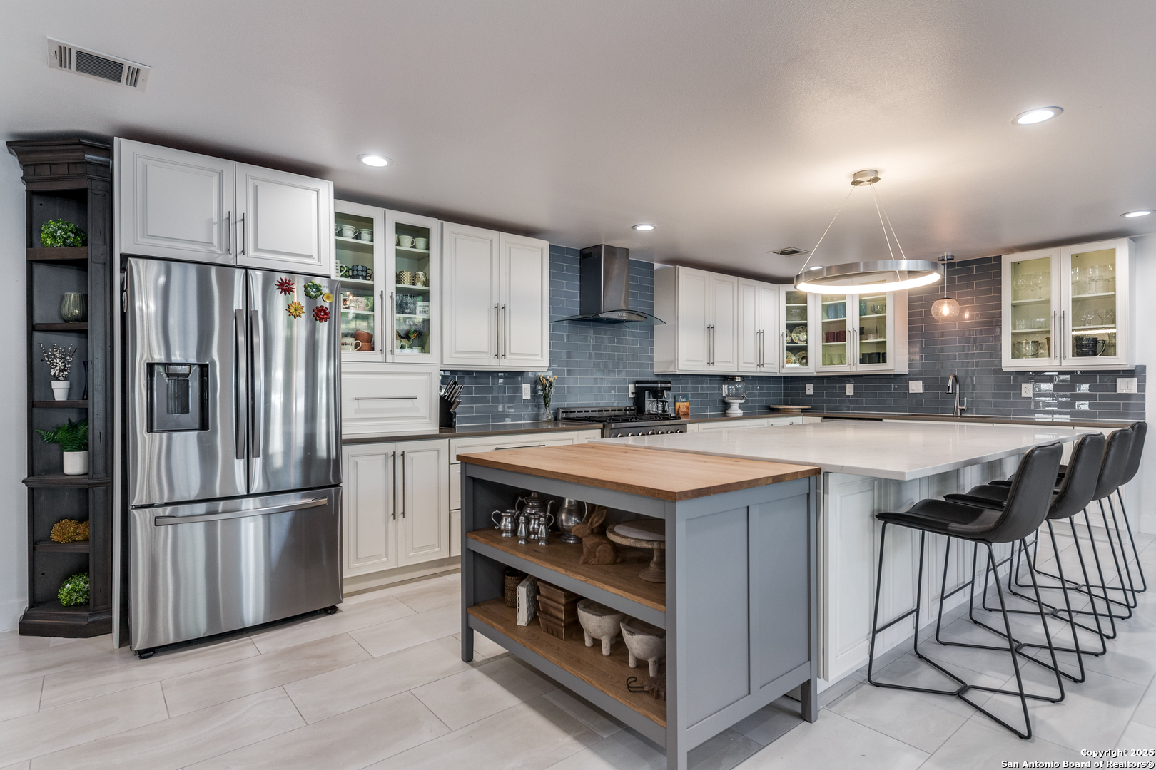 311 E Woodlake Drive San Antonio TX 78229
