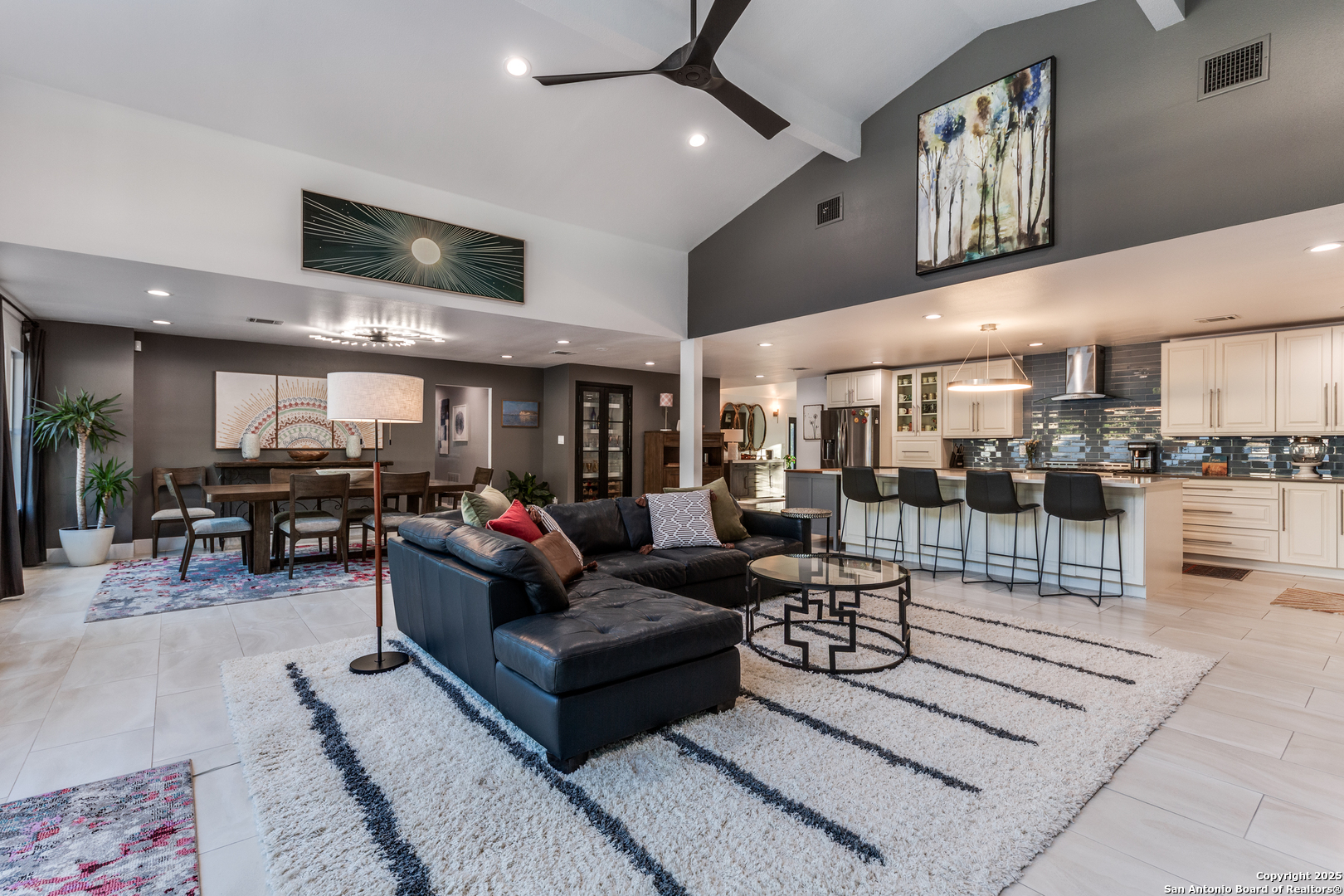 311 E Woodlake Drive San Antonio TX 78229