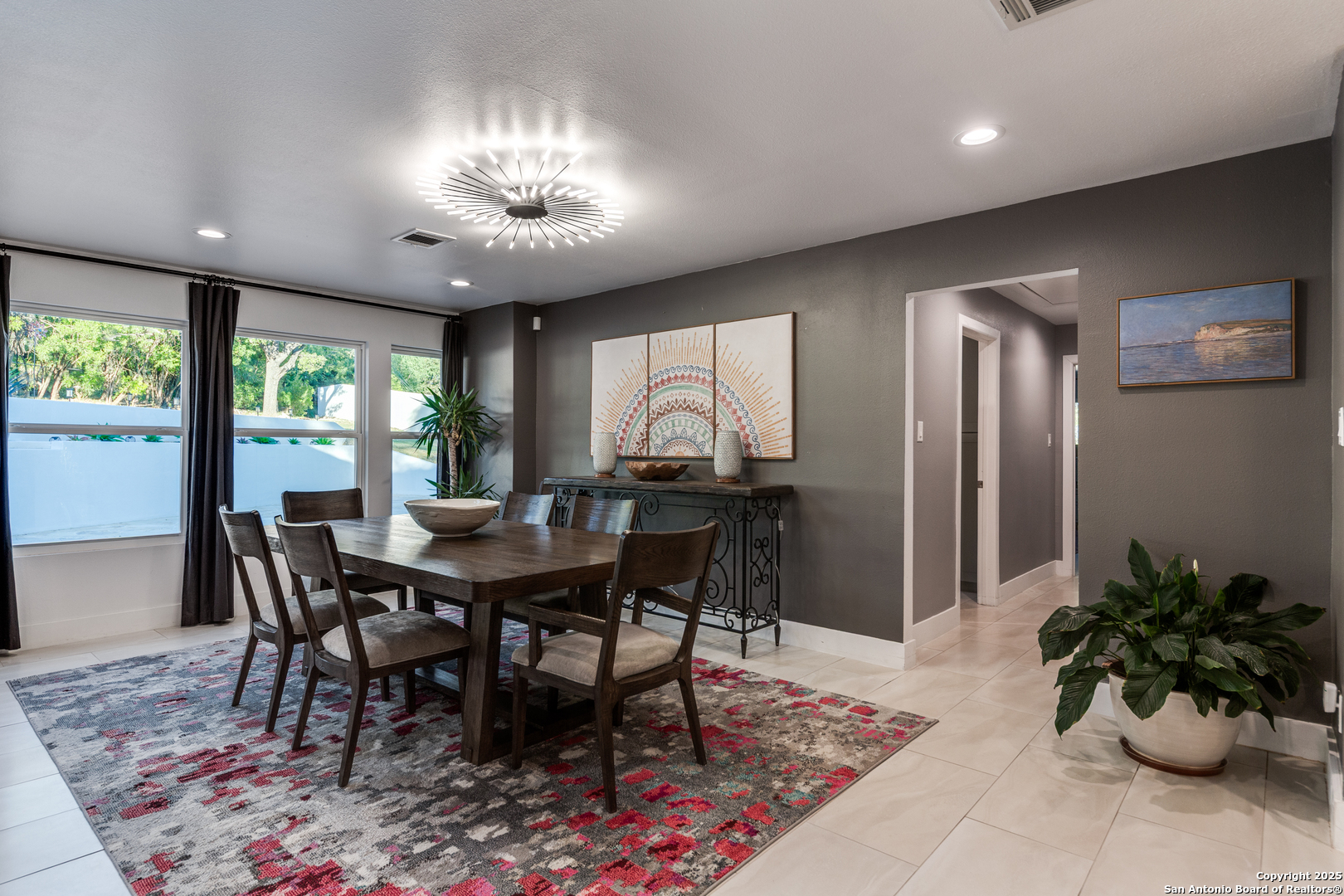 311 E Woodlake Drive San Antonio TX 78229