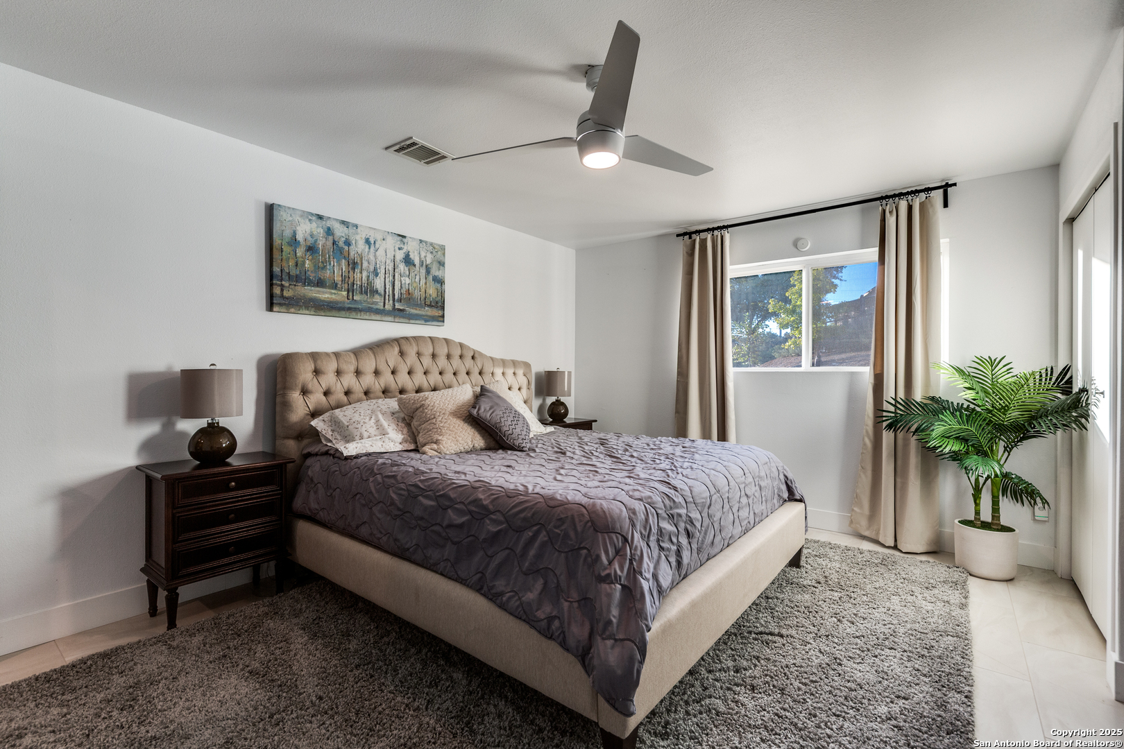 311 E Woodlake Drive San Antonio TX 78229