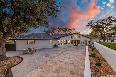 311 E Woodlake Drive San Antonio TX 78229