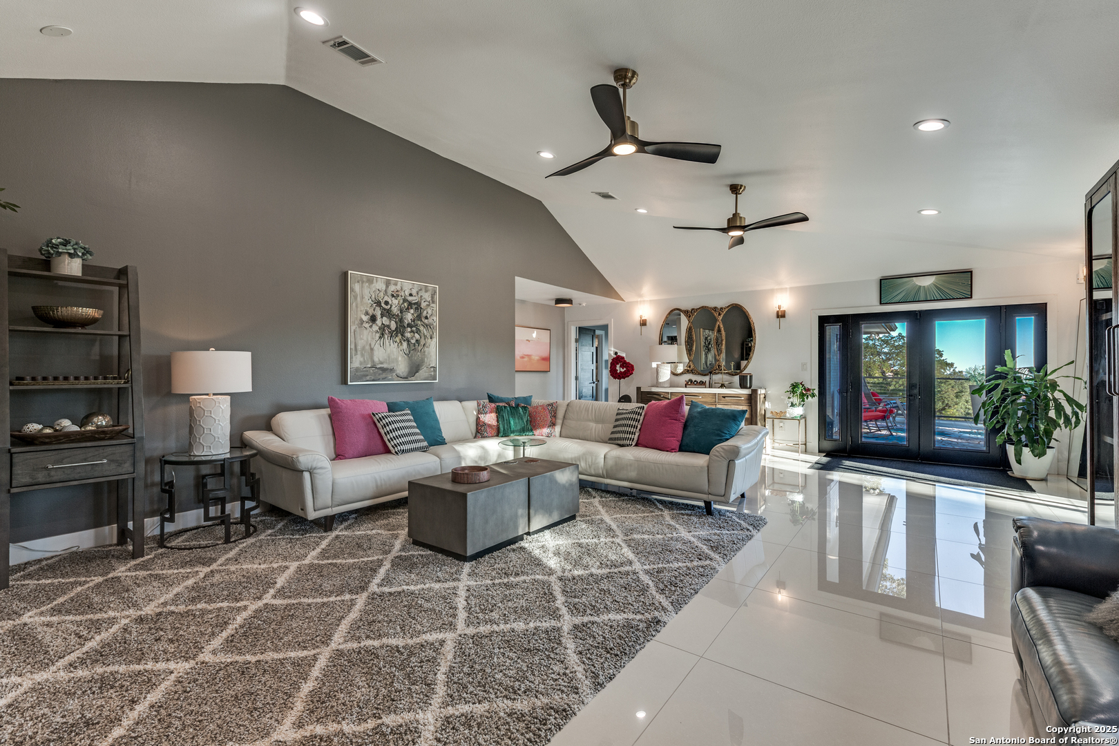 311 E Woodlake Drive San Antonio TX 78229