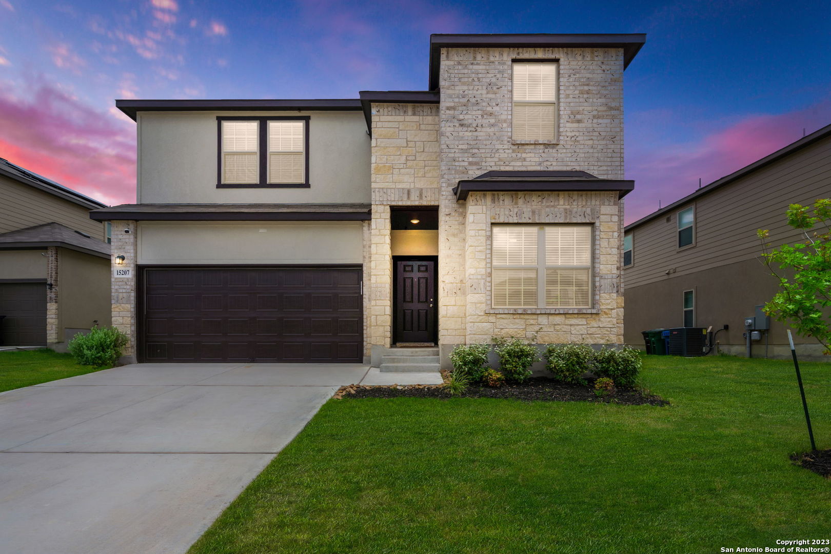 15207 Comanche Gard San Antonio TX 78233
