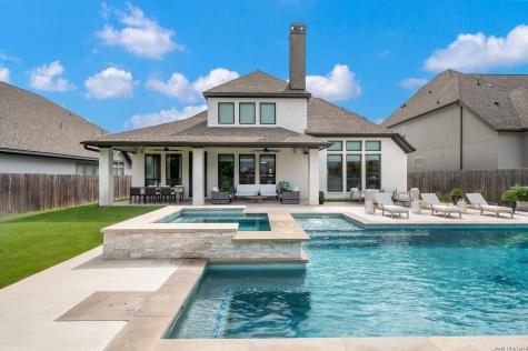 30137 Valley Run Fair Oaks Ranch TX 78015