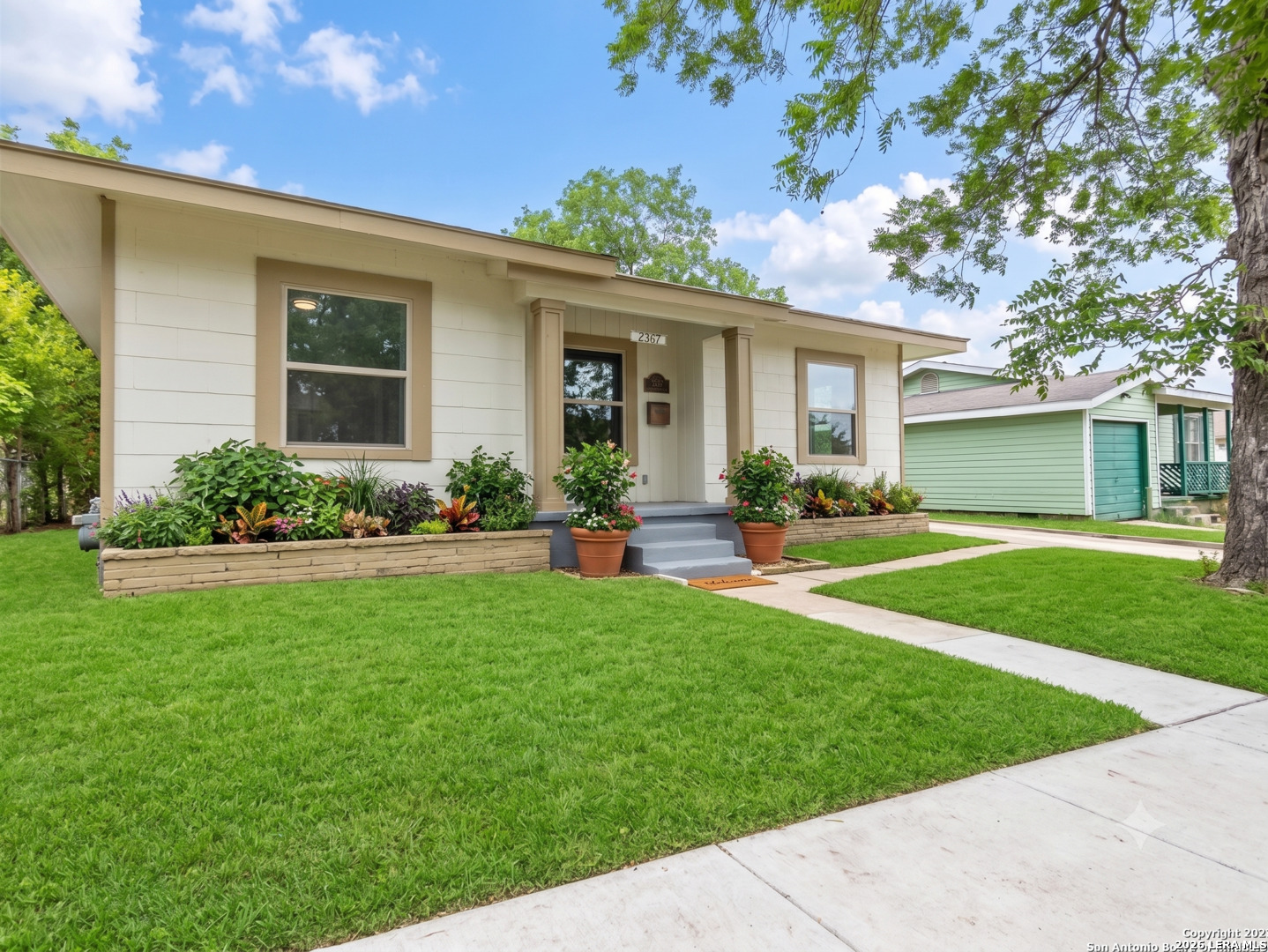 2367 Burnet Street San Antonio TX 78202