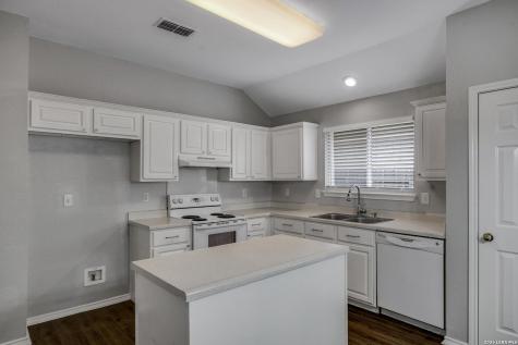 906 Visor Drive San Antonio TX 78258
