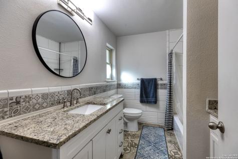 614 Moorside Drive Windcrest TX 78239