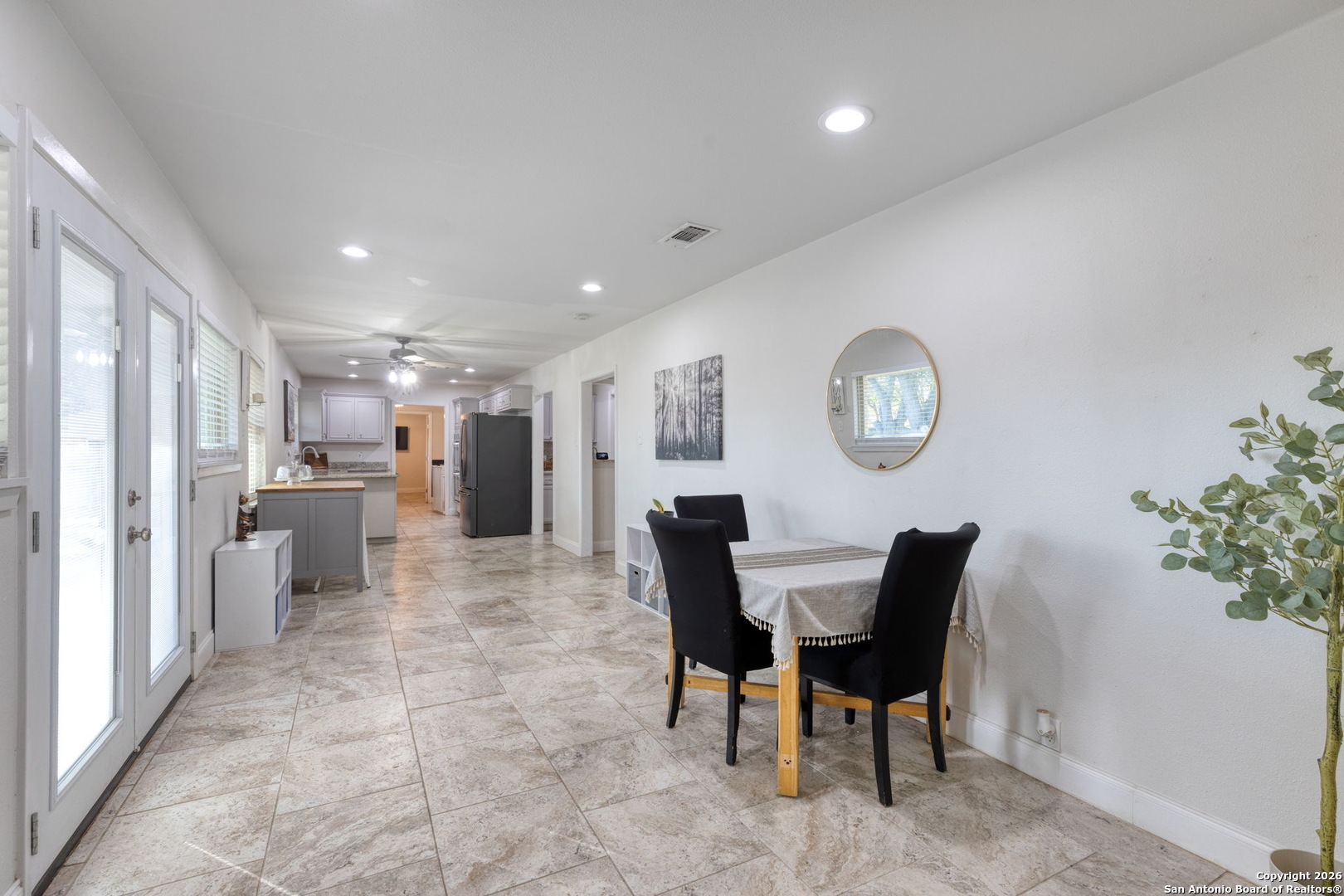 614 Moorside Drive Windcrest TX 78239