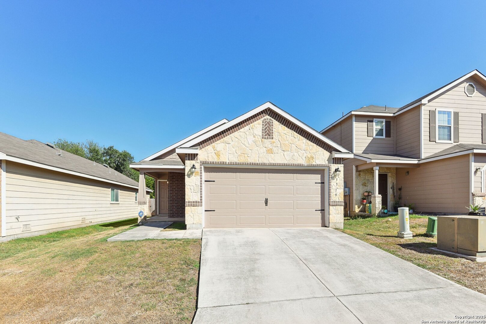 3719 Fringe Breeze San Antonio TX 78261