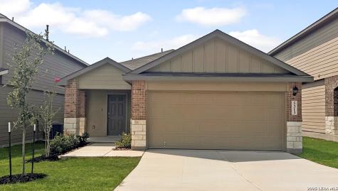 5313 Grass Hill Drive San Antonio TX 78238