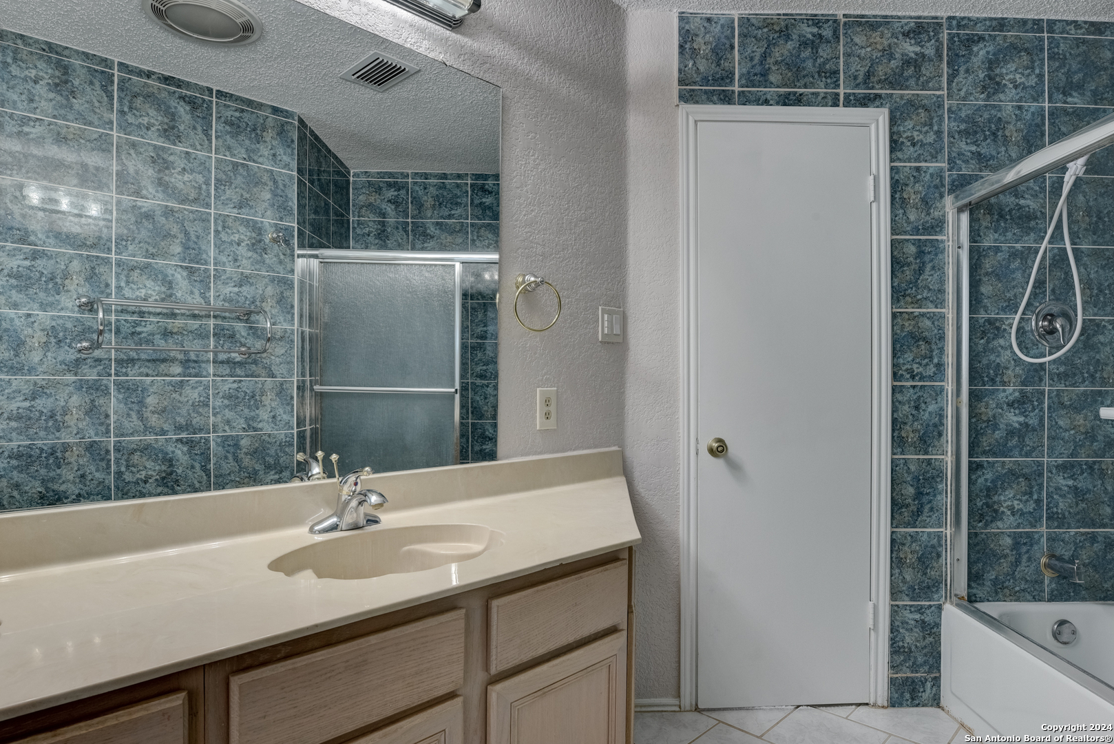 8131 Forest Bow Live Oak TX 78233