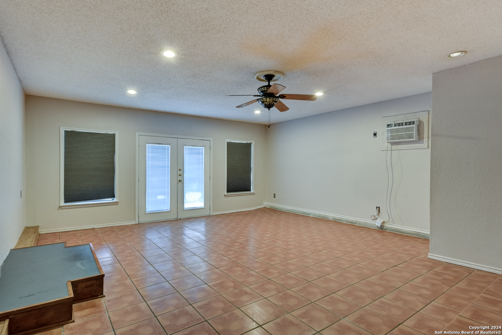 8131 Forest Bow Live Oak TX 78233