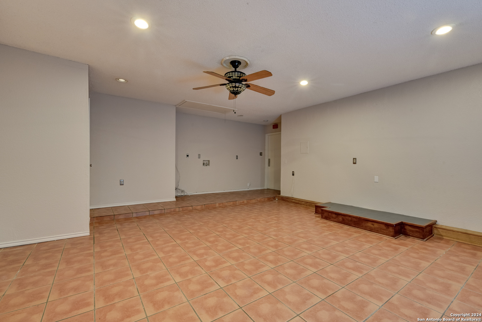 8131 Forest Bow Live Oak TX 78233