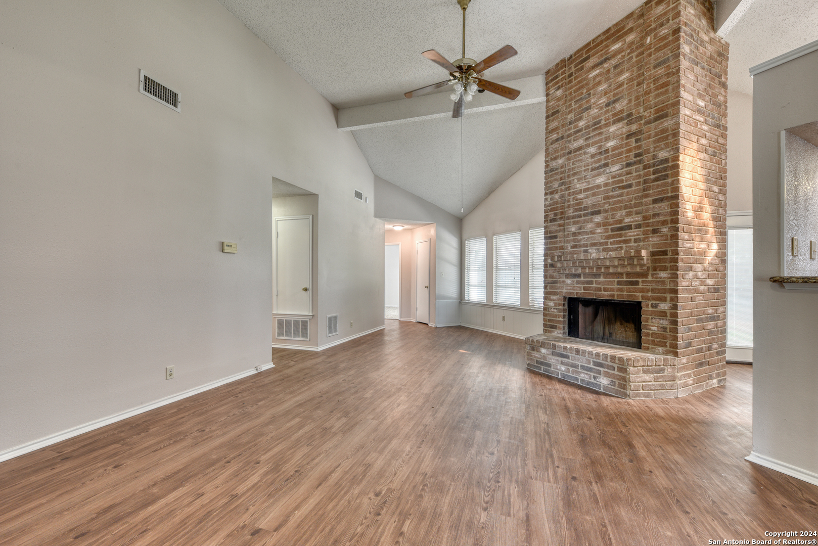 8131 Forest Bow Live Oak TX 78233