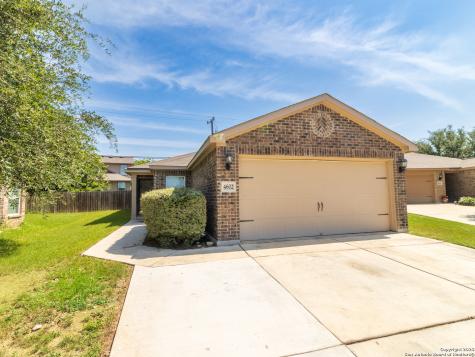 4602 Laroute San Antonio TX 78222