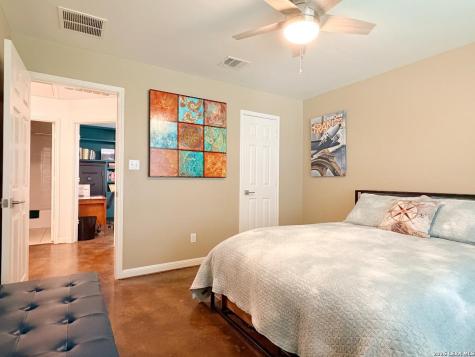 22303 Mesa Butte San Antonio TX 78258