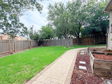 22303 Mesa Butte San Antonio TX 78258